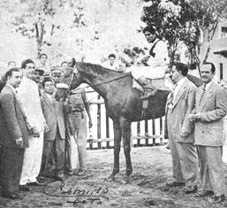 Guiilermo Zapata con Caimn en el Paddock
